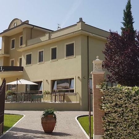 Giga Hotel Villa Santa Lucia Экстерьер фото