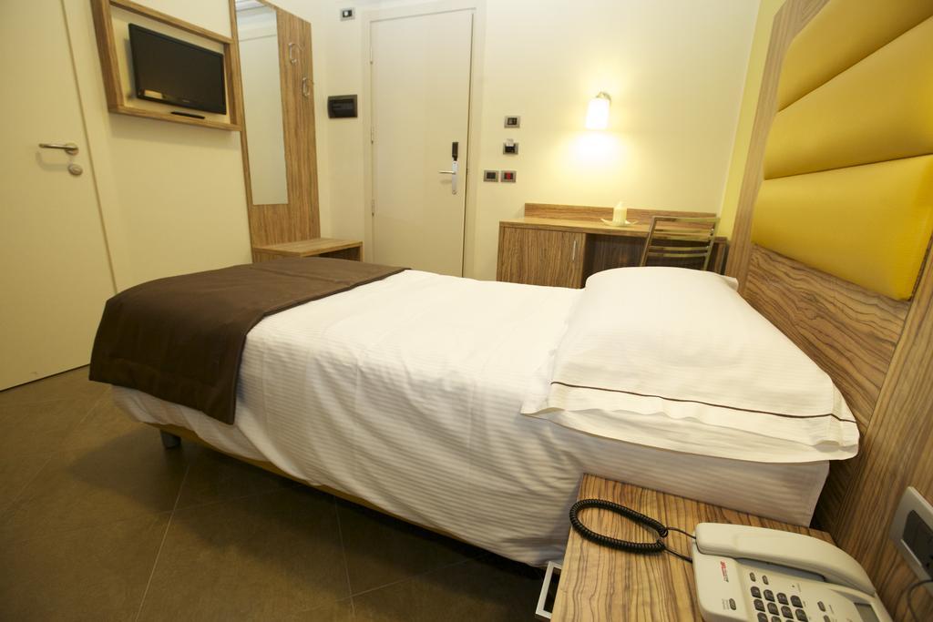 Giga Hotel Villa Santa Lucia Номер фото