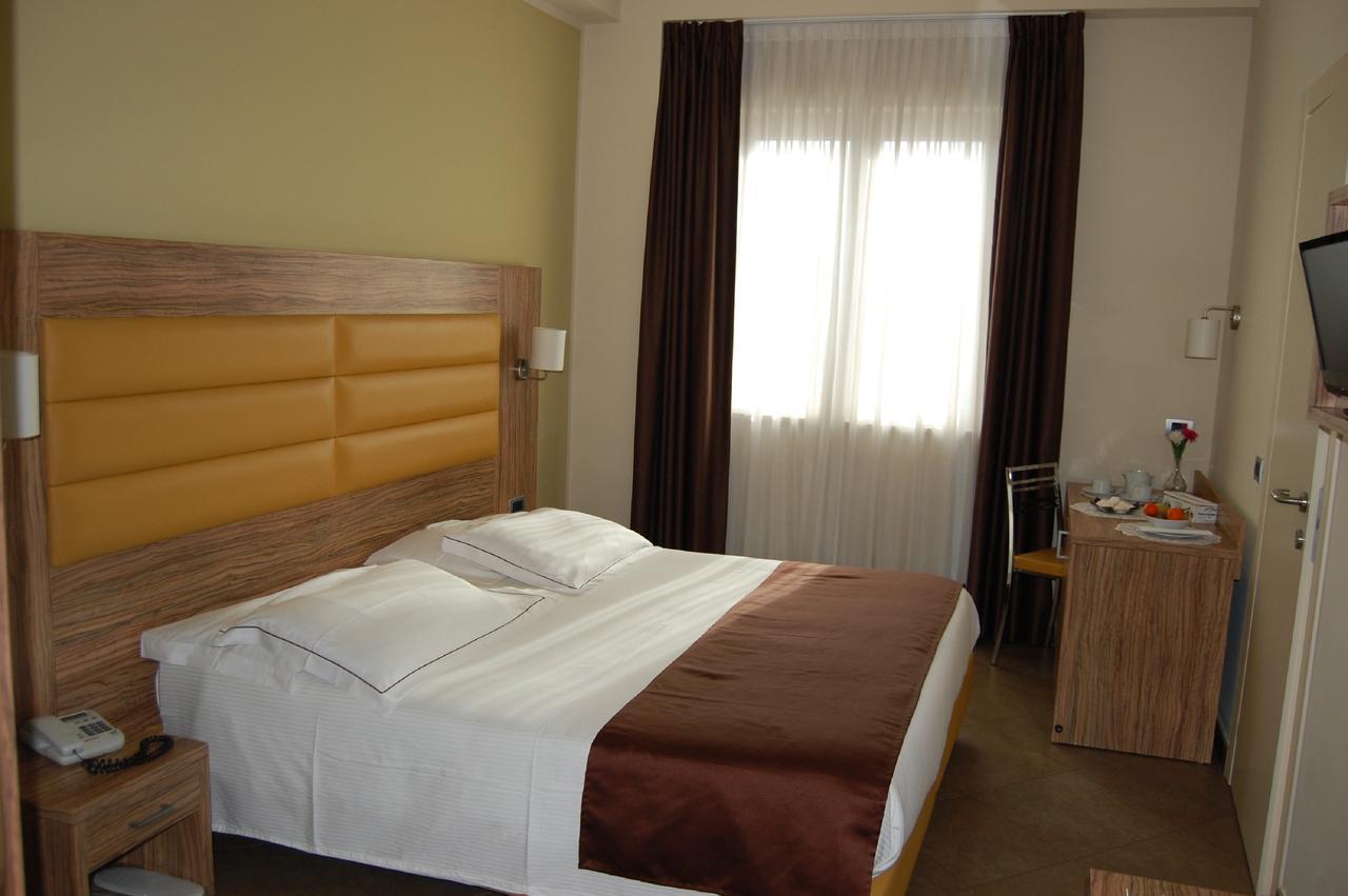Giga Hotel Villa Santa Lucia Экстерьер фото
