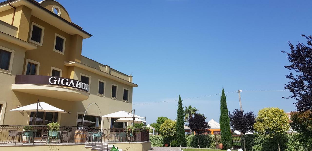 Giga Hotel Villa Santa Lucia Экстерьер фото