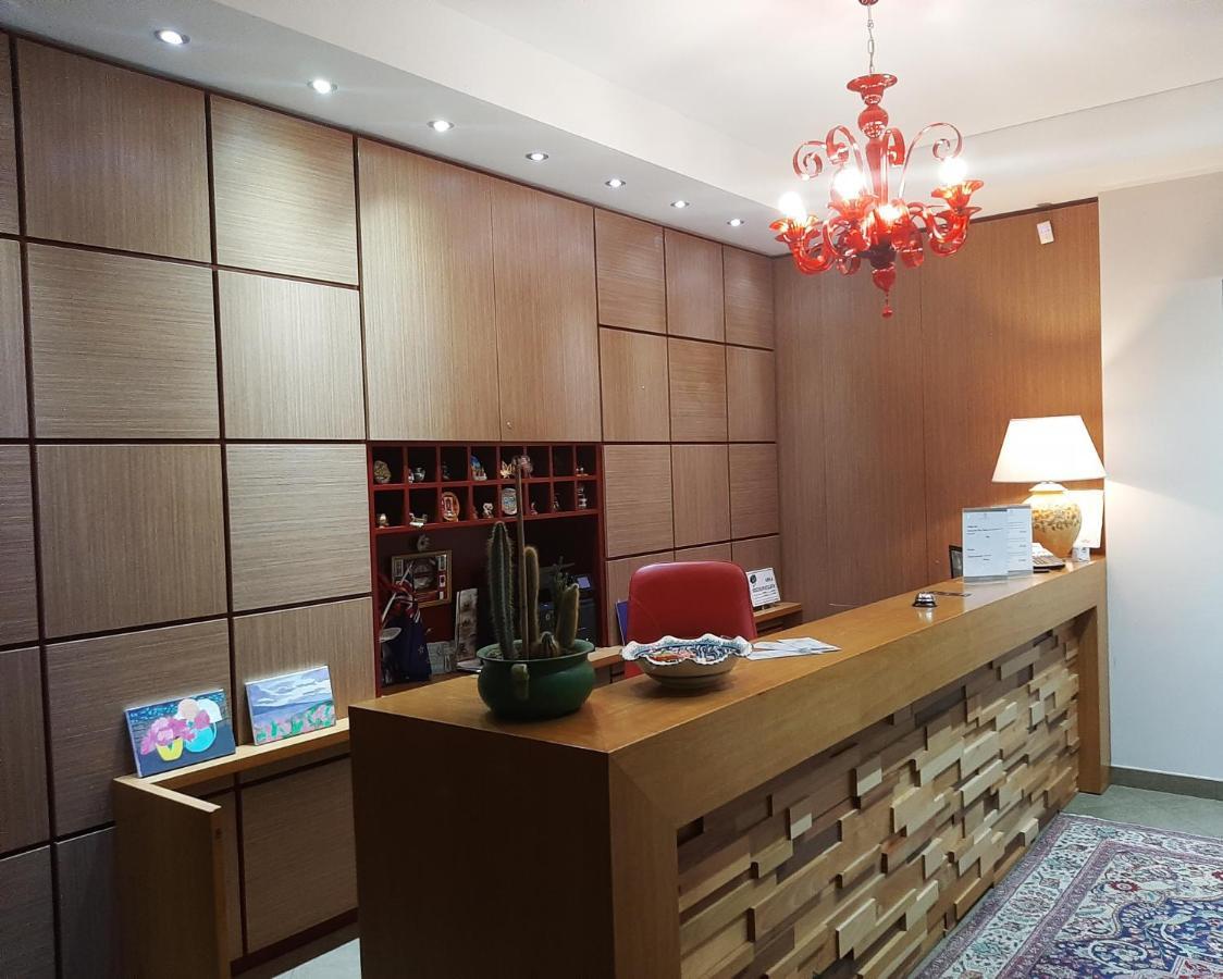 Giga Hotel Villa Santa Lucia Экстерьер фото